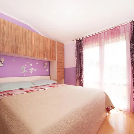 Aparthotel Kranjac 3*