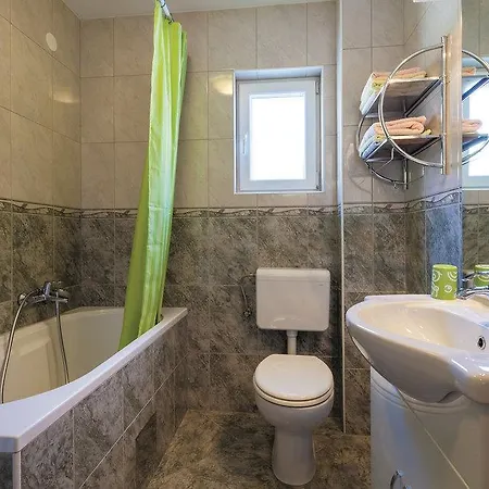 Aparthotel Kranjac 3*