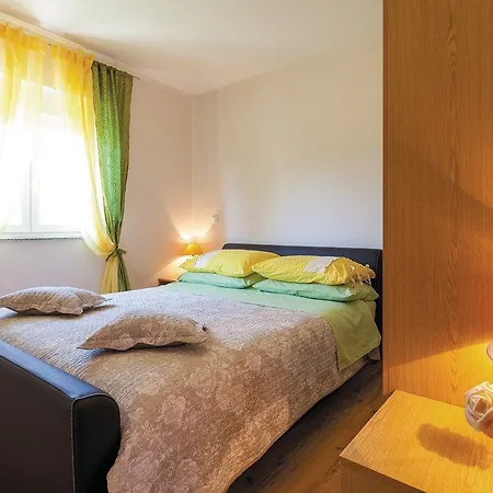Kranjac Aparthotel 3*
